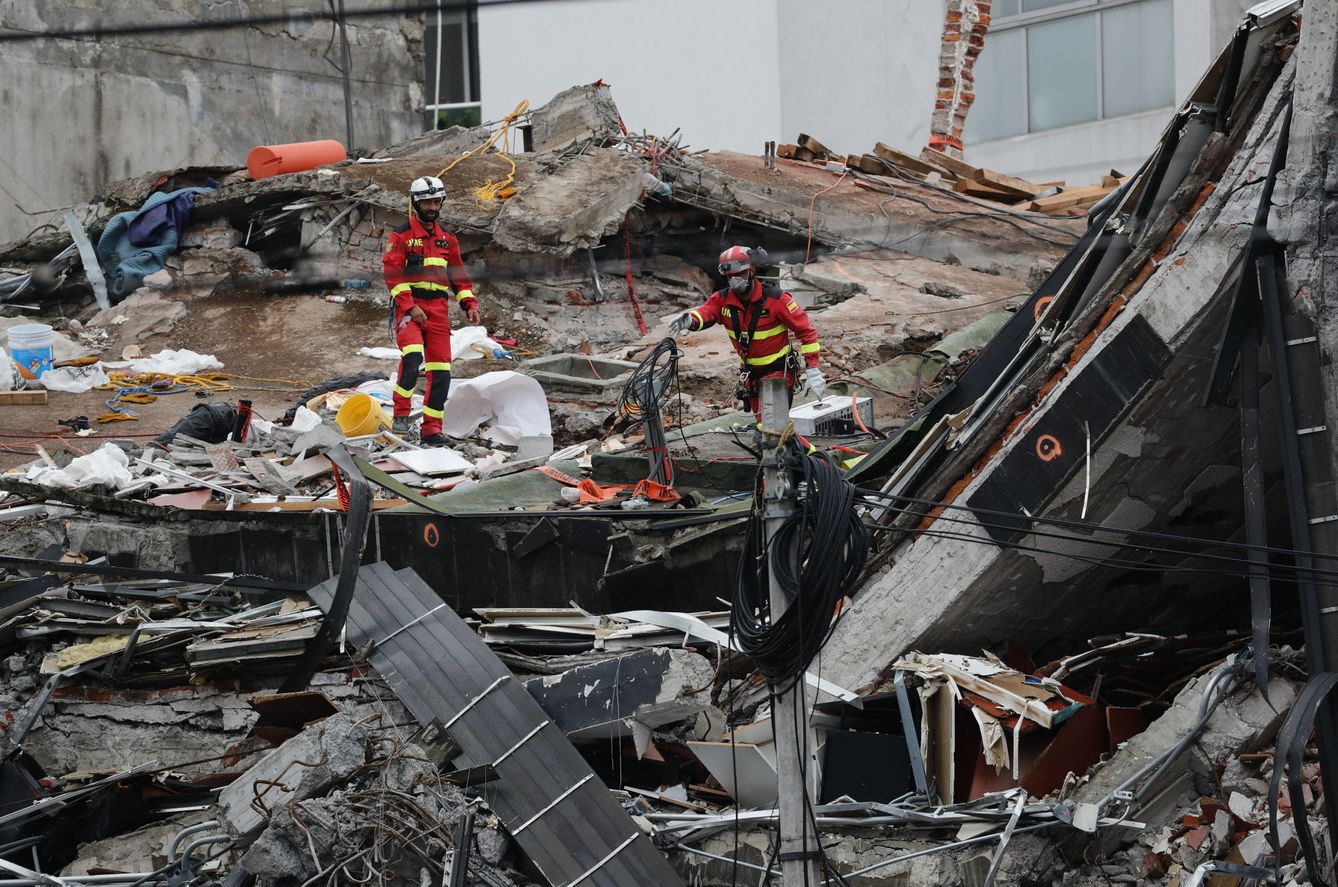 Las brigadas de rescate de España y México pudieron extraer el cuerpo sin vida de Gómez Varo diez días después del terremoto. (EFE)