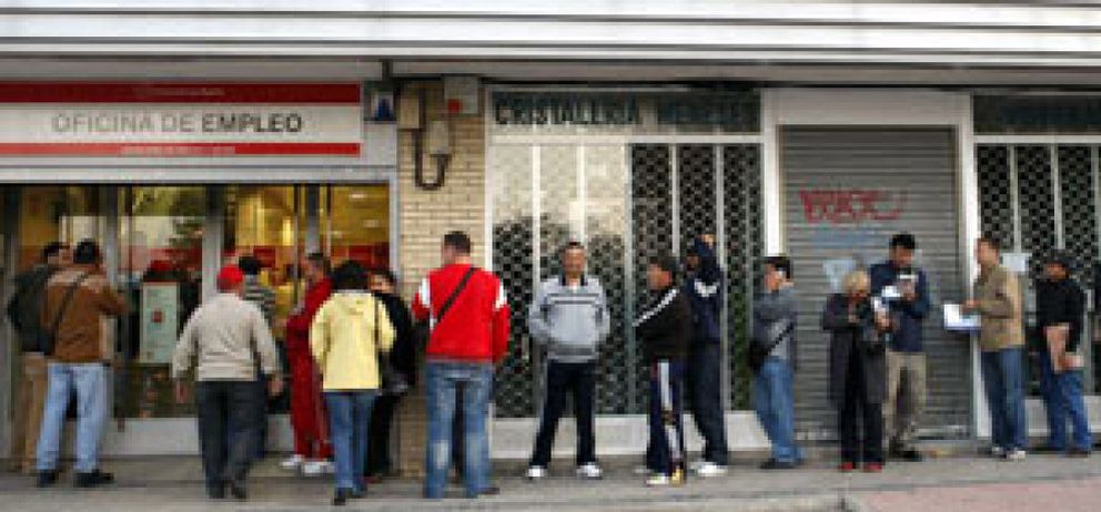 Foto: Sólo el 30,7% de los beneficiarios de la ayuda de 426 euros encontró empleo