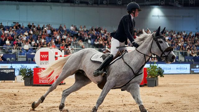 Sira, galopando en la Madrid Horse Week, donde quedó en segundo lugar en una de las pruebas de 1*. (Oxer Sport)
