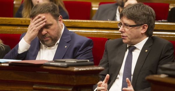 Foto: Oriol Junqueras y Carles Puigdemont. (EFE)