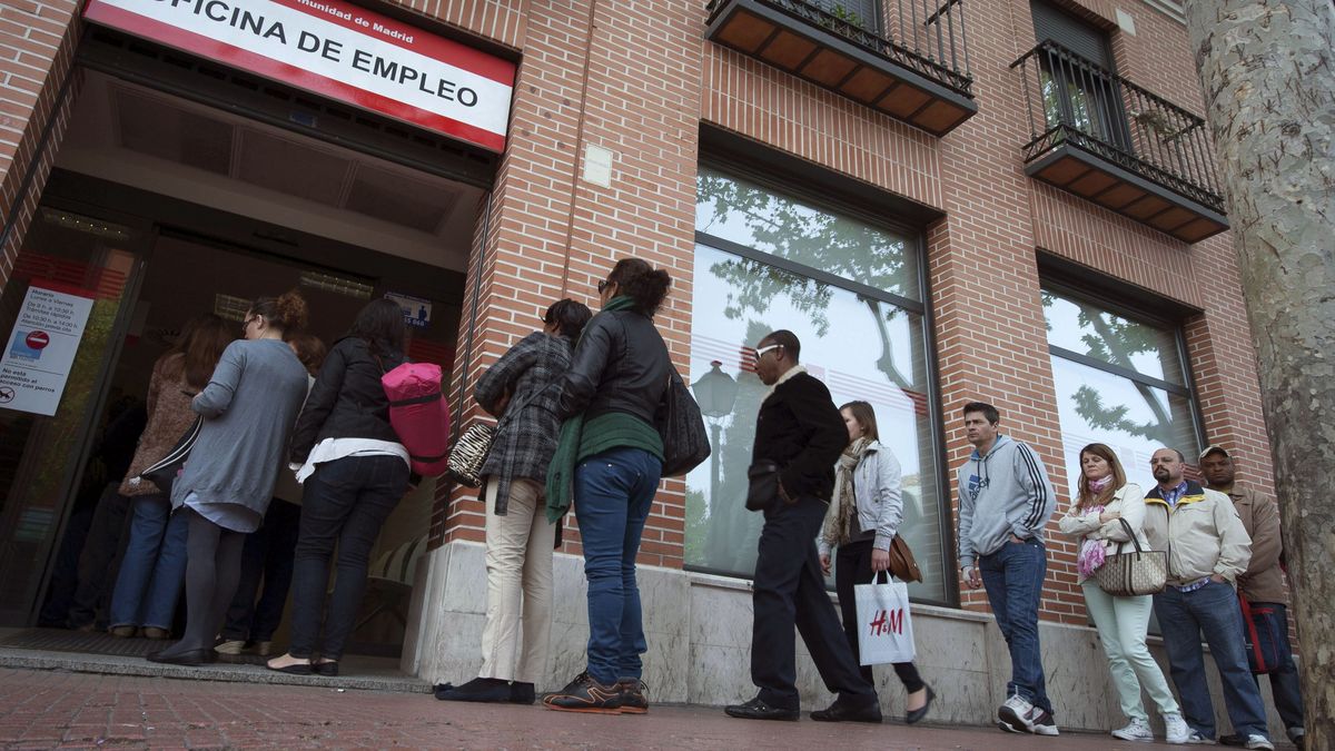 Rajoy avanza que al cierre de 2013 habrá menos desempleados que en 2012