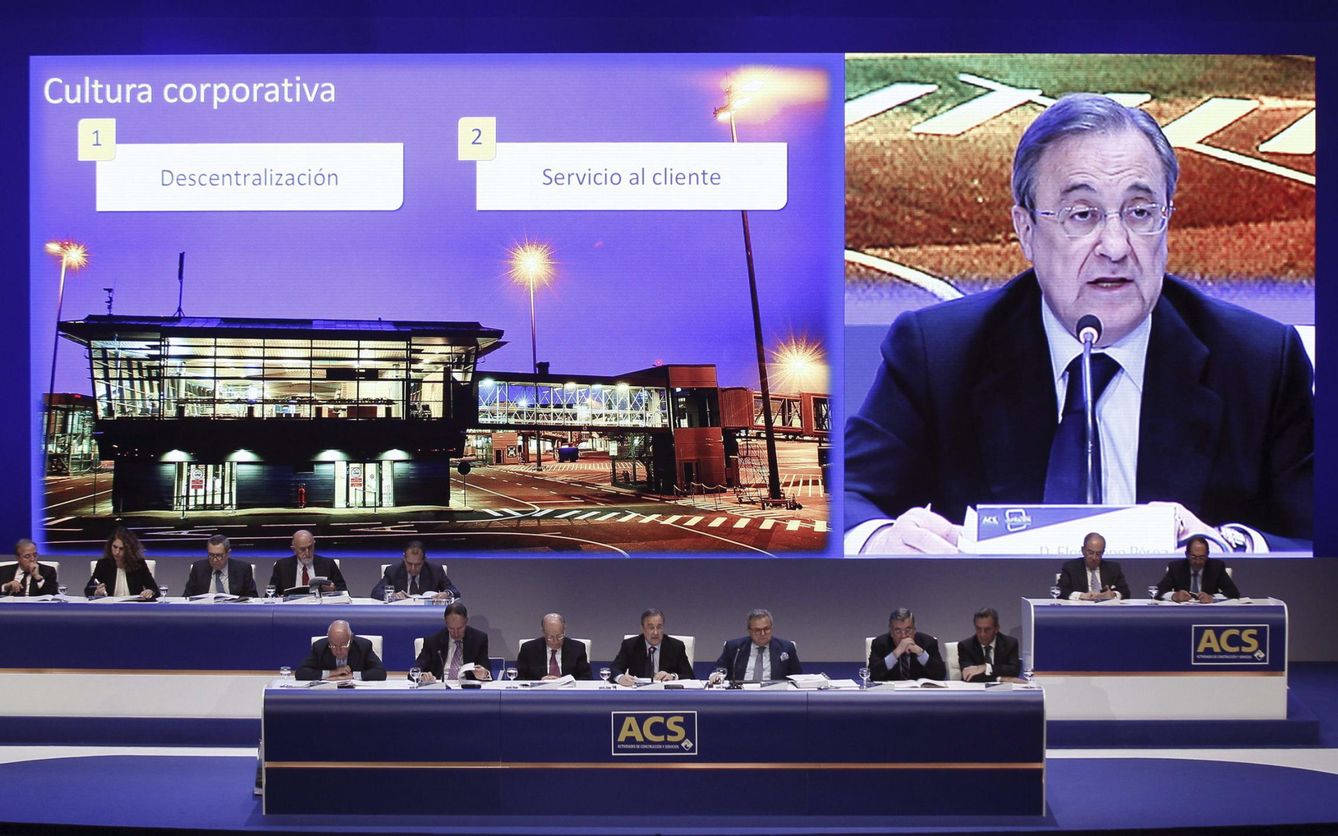 Florentino Pérez y el resto de responsables de ACS durante una Junta de accionistas. (EFE) 