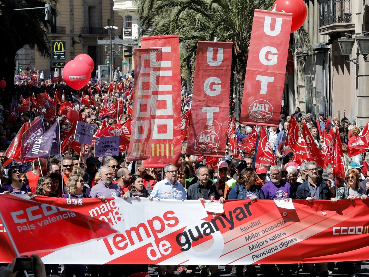 Foto: Los sindicatos CCOO PV y UGT-PV. (EFE)