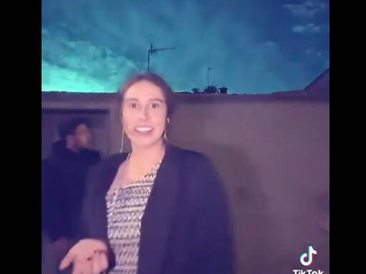 Foto: Piden a Roberto Brasero que vea este vídeo del paso del meteorito en España: tan nítido como surrealista.(TikTok)