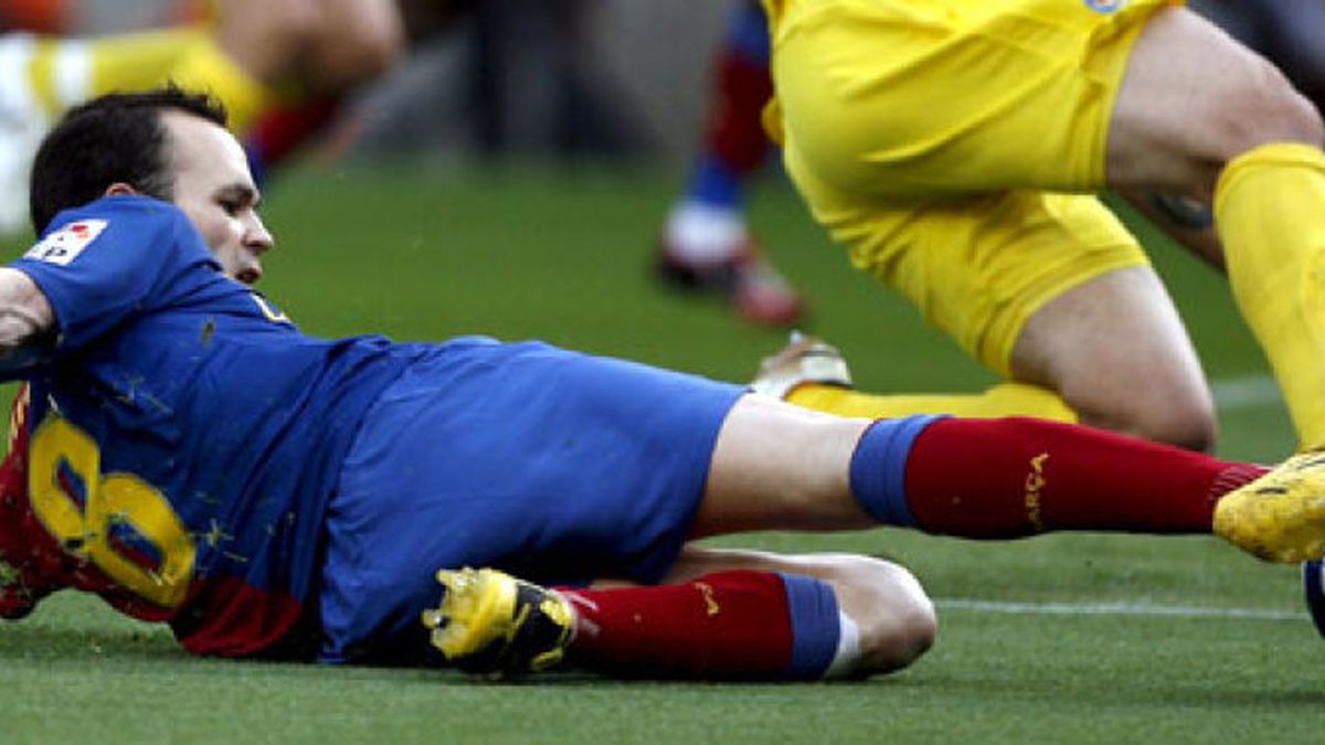 Iniesta sufre una lesión leve y está convencido de jugar la final de Roma