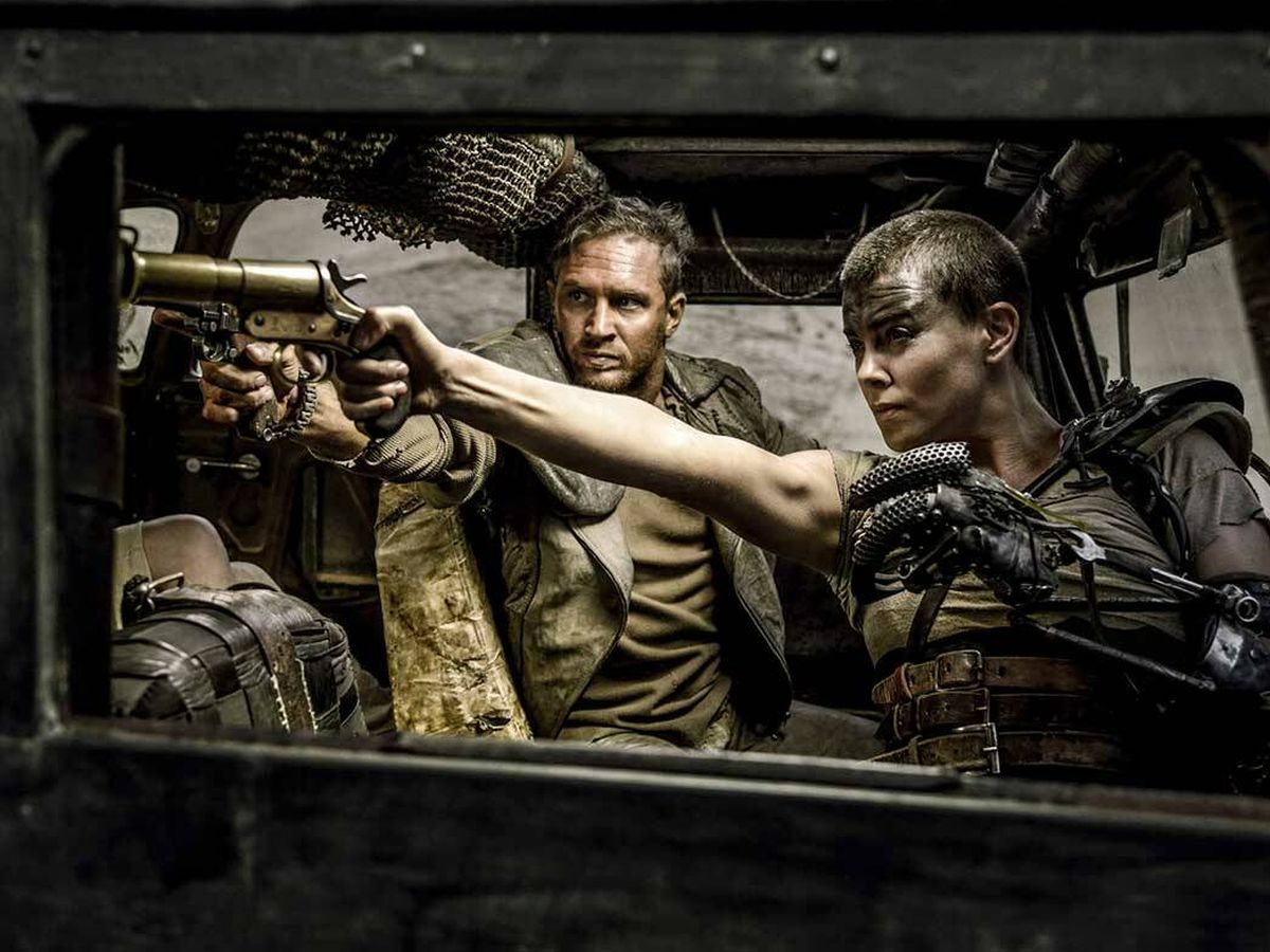Foto: Charlize Theron y Tom Hardy encabezaron el reparto de 'Mad Max: Furia en la carretera' (Warner Bros)