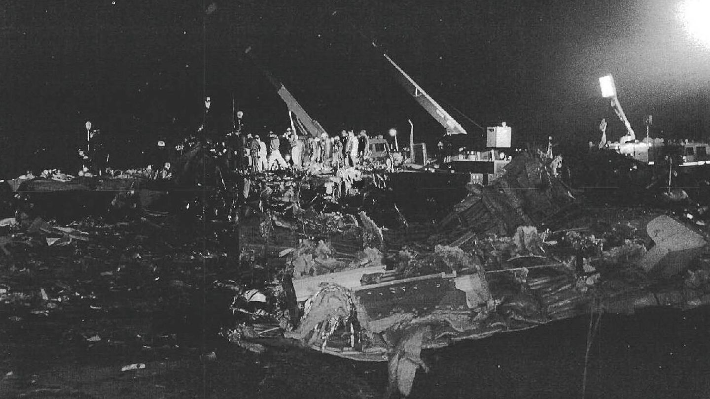 Imagen de los restos del avión tras el accidente. (Japan Transport Safety Board)