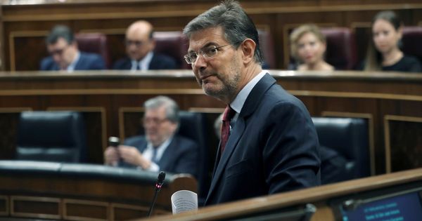 Foto: El ministro de Justicia Rafael Catalá, durante la sesión de control. (EFE)