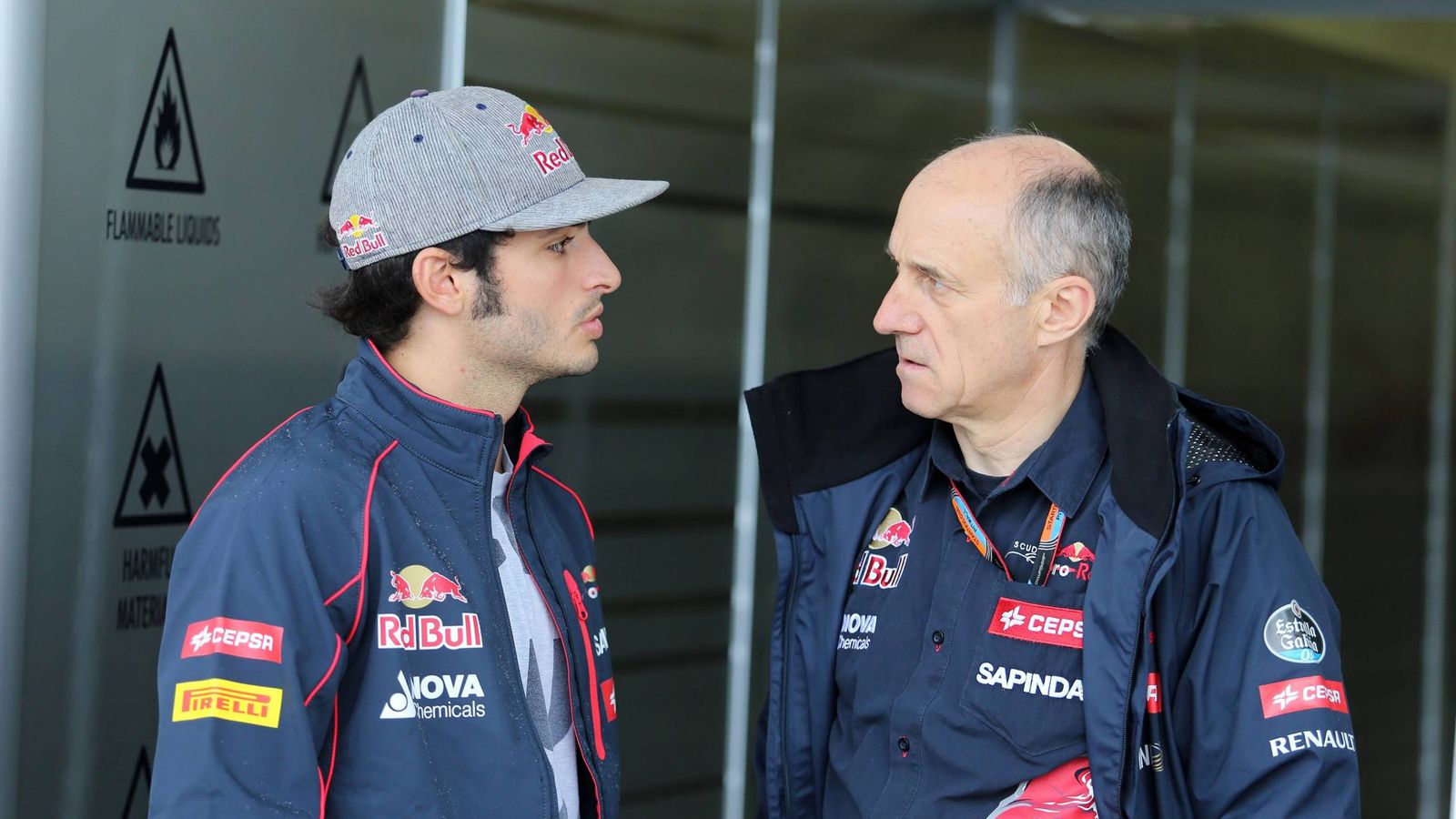 Foto: Carlos Sainz y Franz Tost en el GP de Japón del pasado año (Imago).