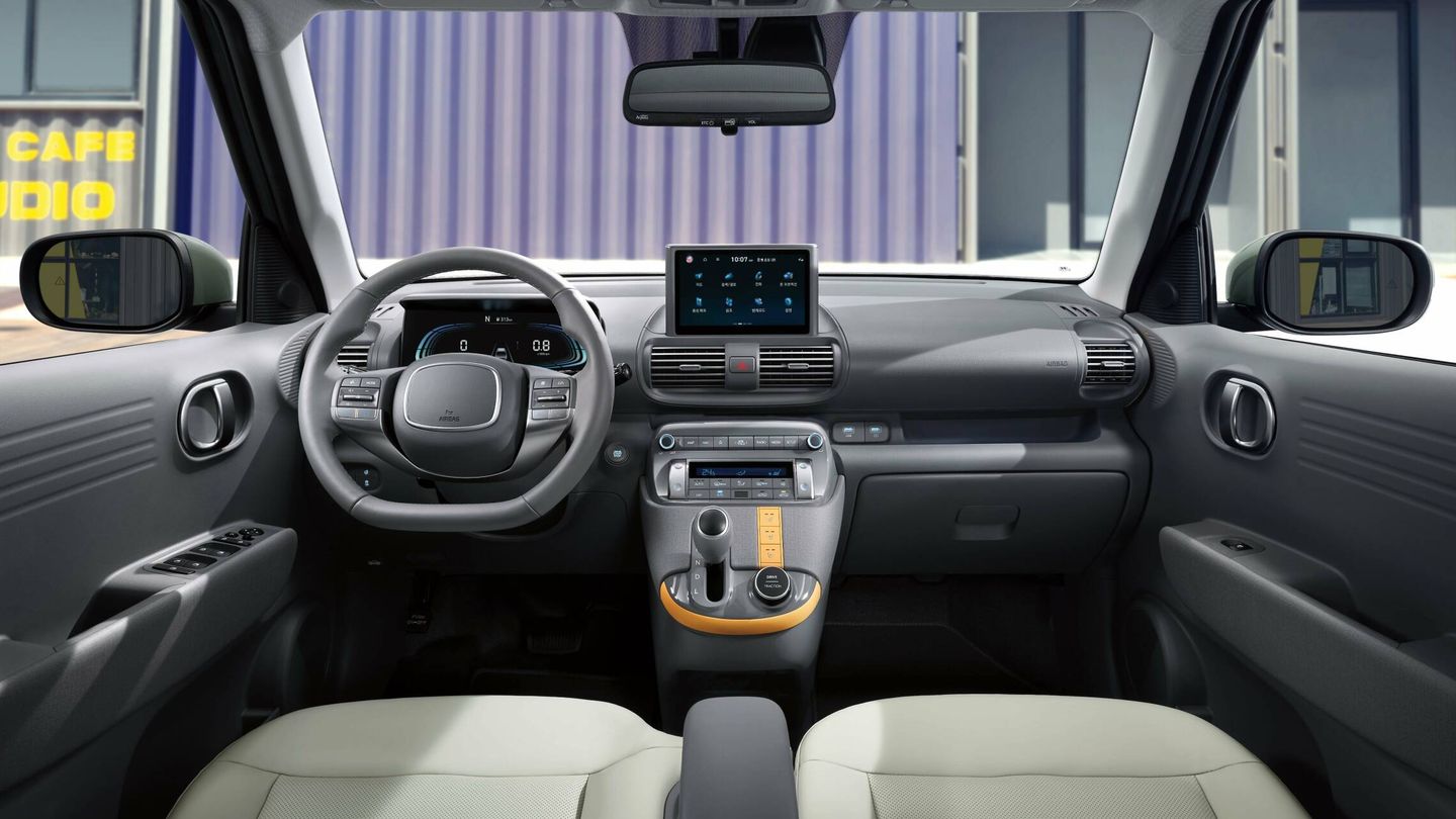 Interior del Hyundai Casper, con el que el pequeño SUV eléctrico podría tener similitudes.
