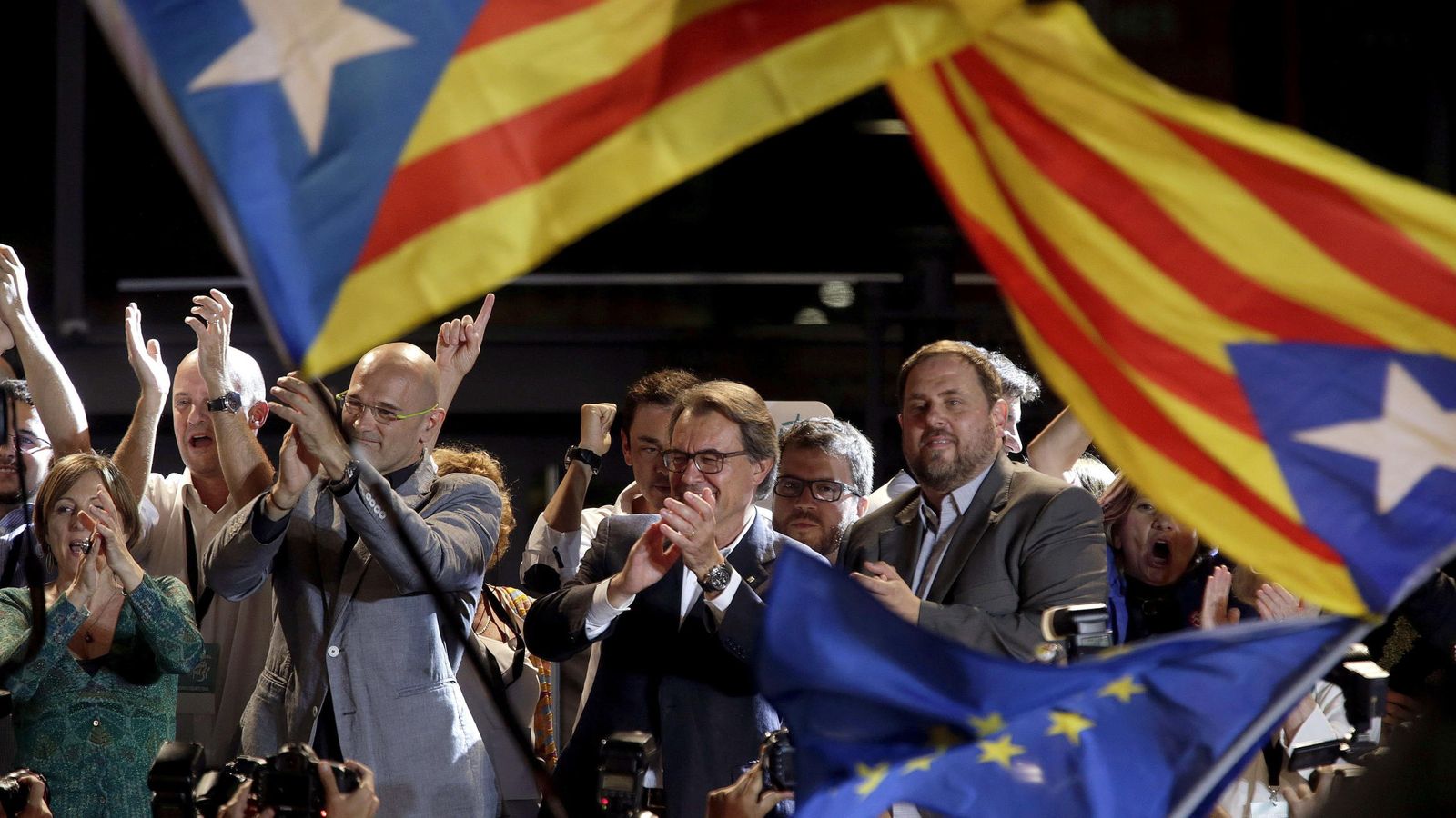 Foto: El presidente catalán, Artur Mas, el cabeza de lista de Junts pel Sí, Raül Romeva, y el presidente de ERC, Oriol Junqueras. (Efe)