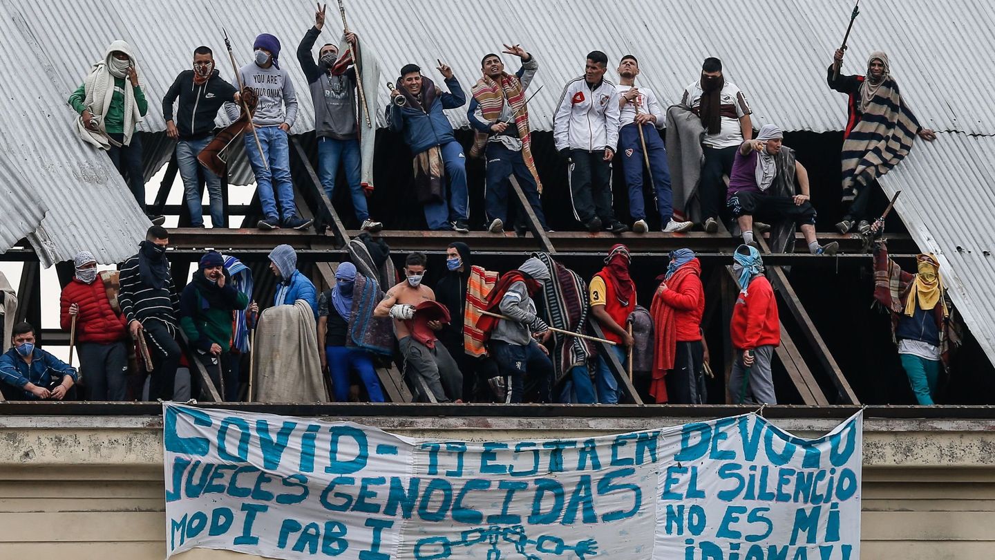 Internos de la cárcel de Villa Devoto se amotinan en Buenos Aires (Argentina). (Efe)