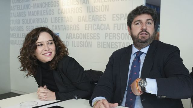 Los presidentes de la Comunidad de Madrid, Isabel Díaz Ayuso, y de Murcia, Fernando López Miras. (EFE/Borja Sánchez Trillo)