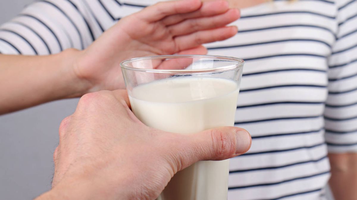 ¿Es bueno consumir leche? La polémica más allá de la lactosa