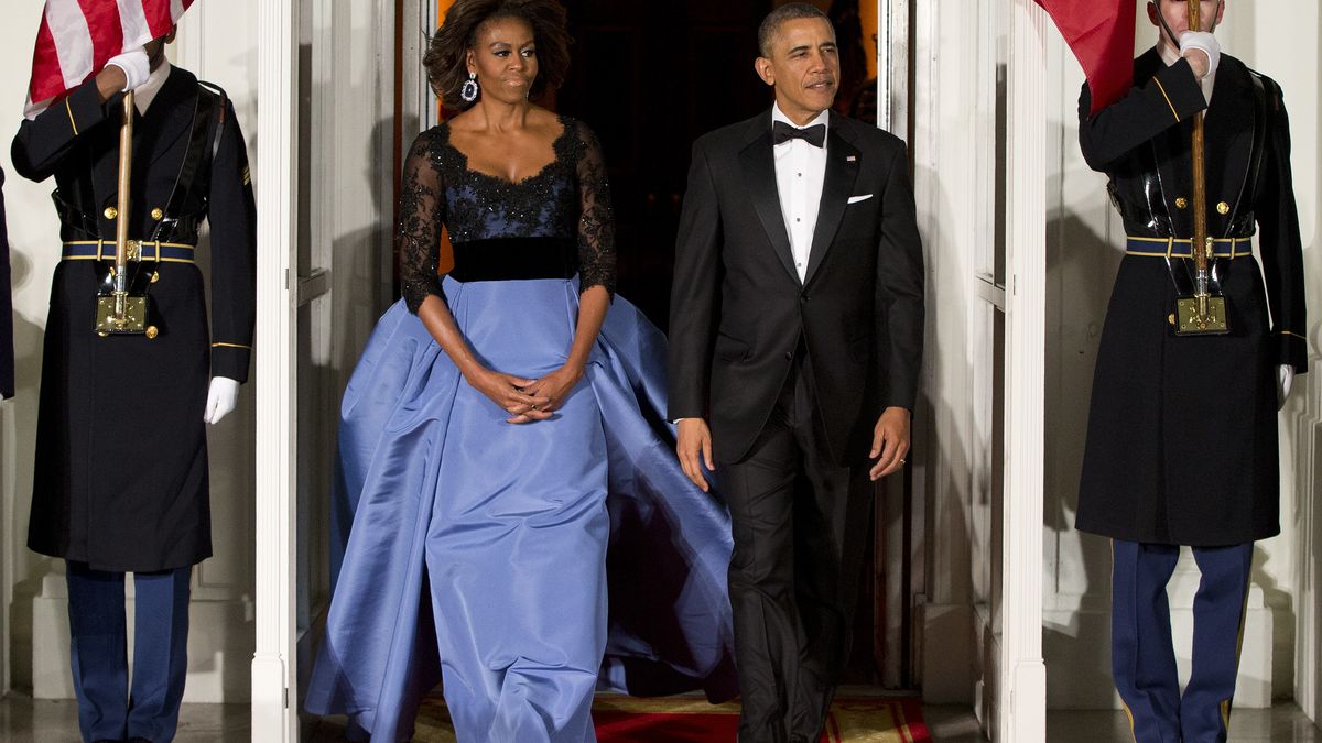 La Reina de Brunéi agasaja a Michelle Obama con 57.000 euros en joyas