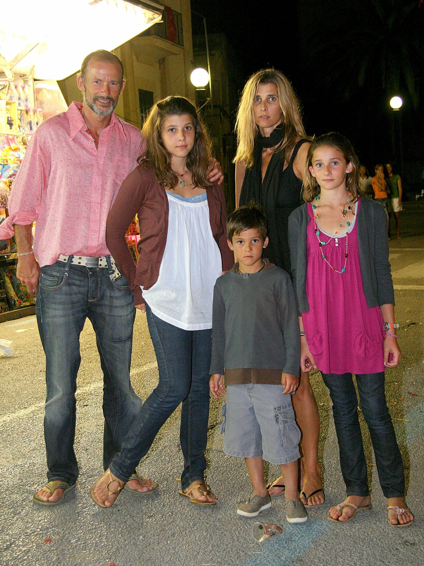 Kyril y Rosario, con sus hijos en 2007. (Cordon Press)