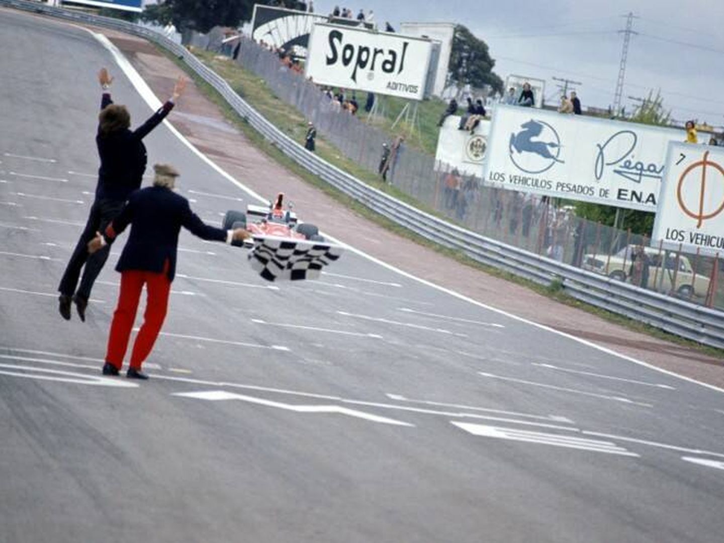 Niki Lauda y su primera victoria en el Jarama. (Cedida)