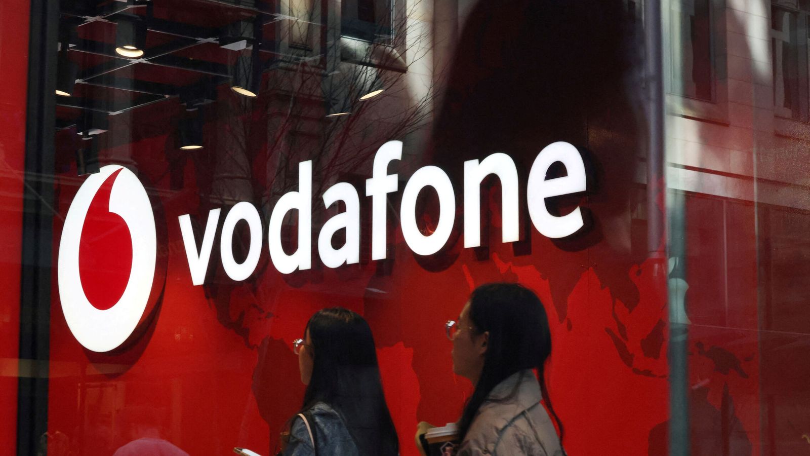Vodafone presenta un ERE de hasta 180 empleados en su filial VOIS en España