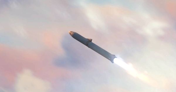 Foto: Imagen del cohete gigante de Elon Musk