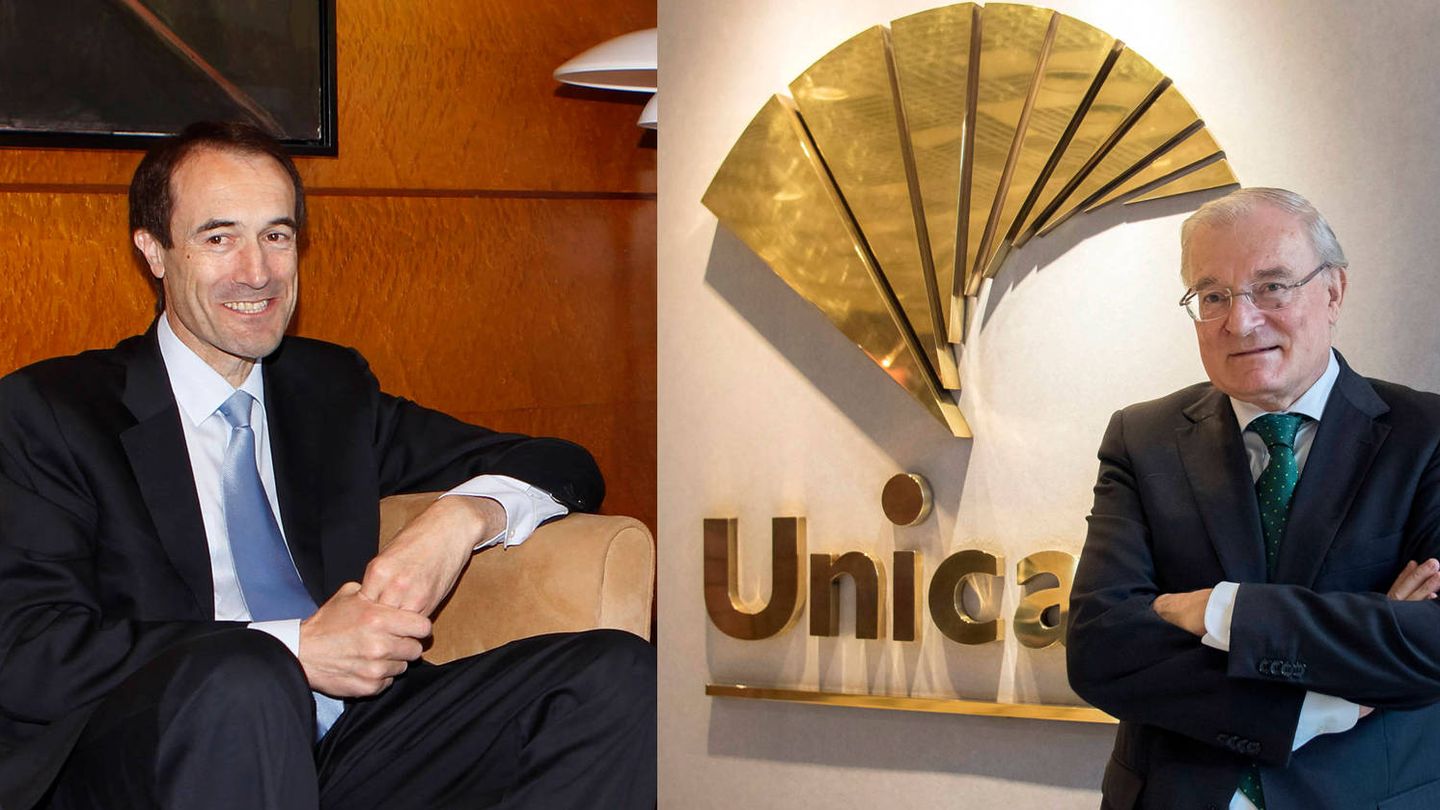 Manuel Menéndez (i), consejero delegado de Liberbank, y Manuel Azuaga, presidente de Unicaja Banco.