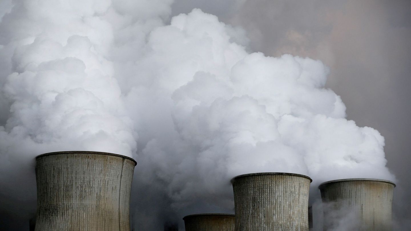 Emisiones de una central de carbón. Foto: Reuters/Wolfgang Rattay