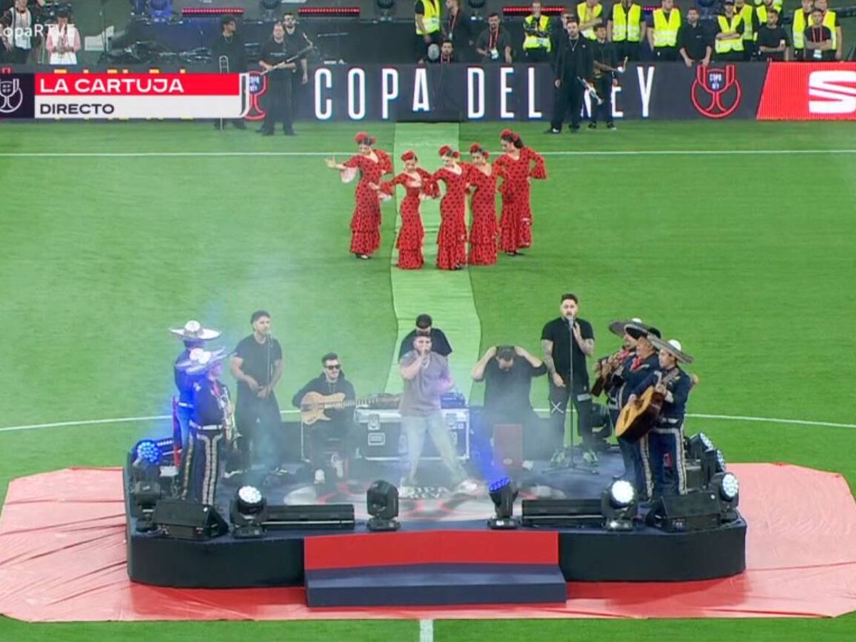 Foto: Actuación de Omar Montes en la Final de la Copa del Rey 2024. (TVE)