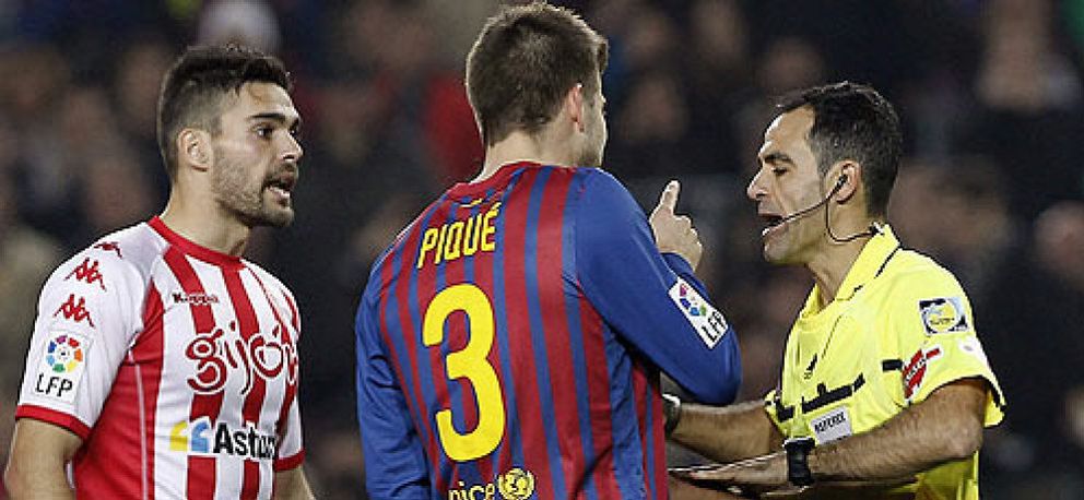 Foto: Los árbitros denuncian a Piqué por sus quejas
