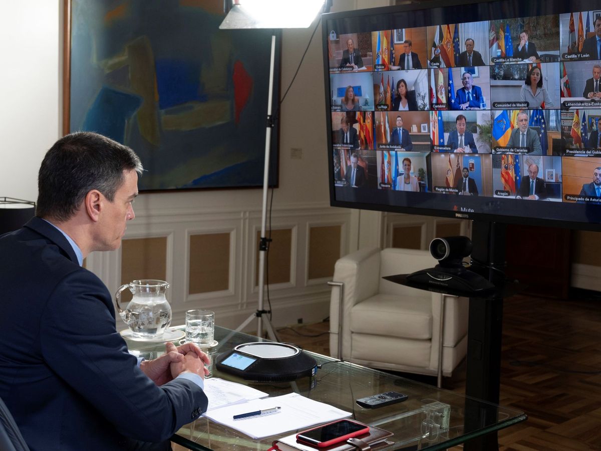 Foto: Videoconferencia de presidentes autonómicos en marzo de 2020. (EFE)
