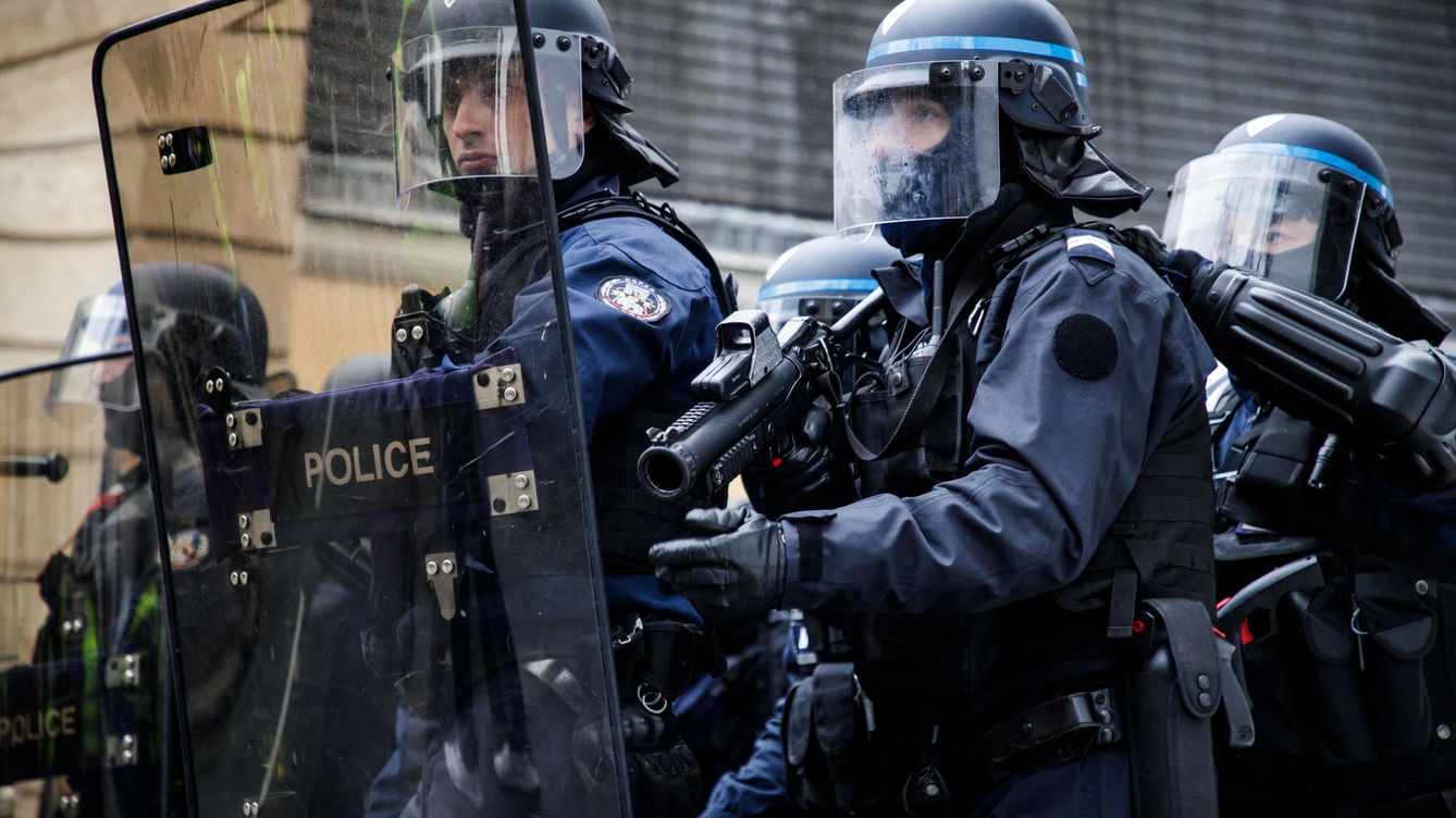 Violencia policial, la polémica estrategia de orden contra los chalecos amarillos