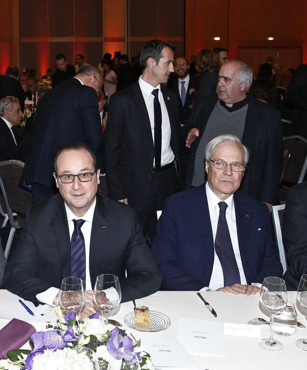 Foto: El presidente francés, Fracois Hollande (izquierda), junto al barón David de Rothschild. (EFE)