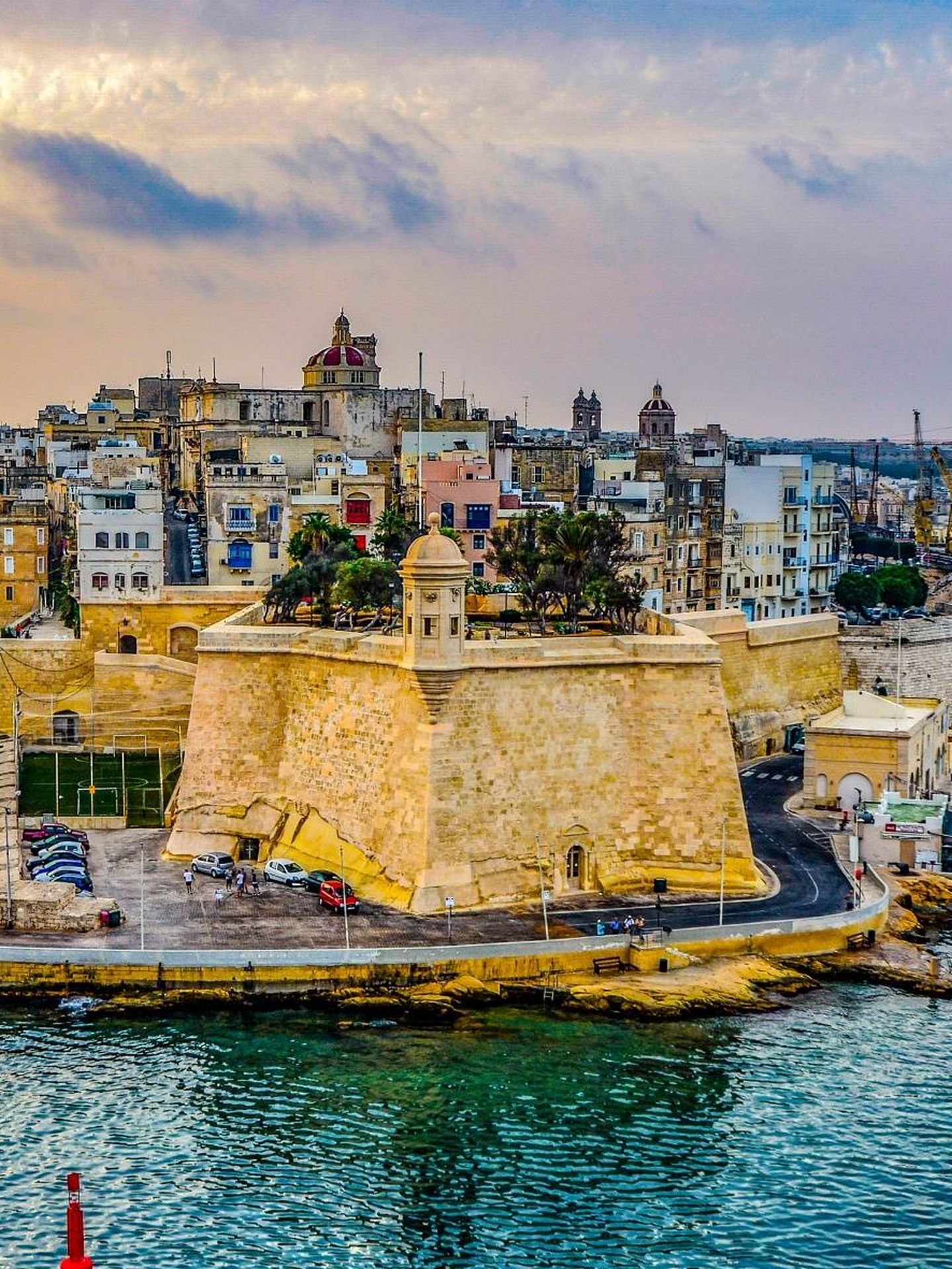 Puerto de Malta (Dominio público)
