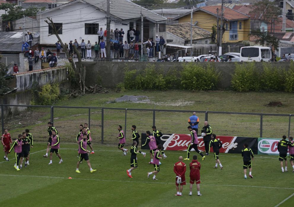 Foto: La Selección durante el entrenamiento de este martes en Curitiba (Reuters).
