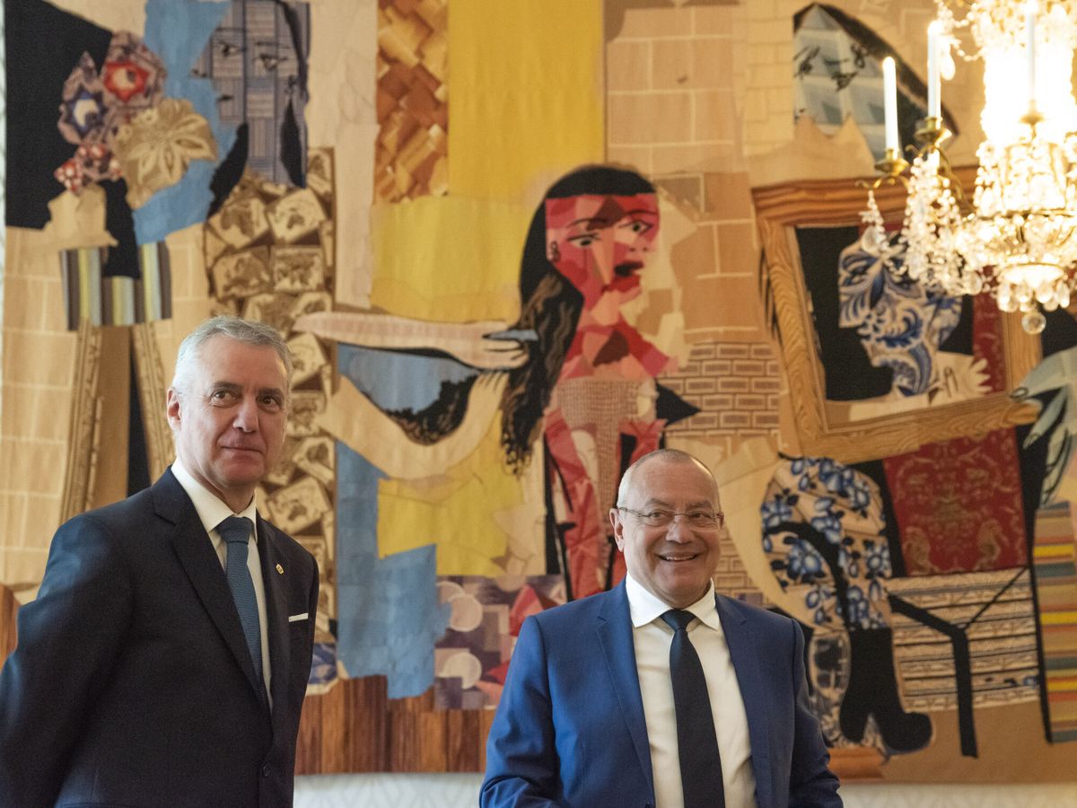 Foto: El lehendakari con el embajador de Francia en España. (EFE/Irekia)