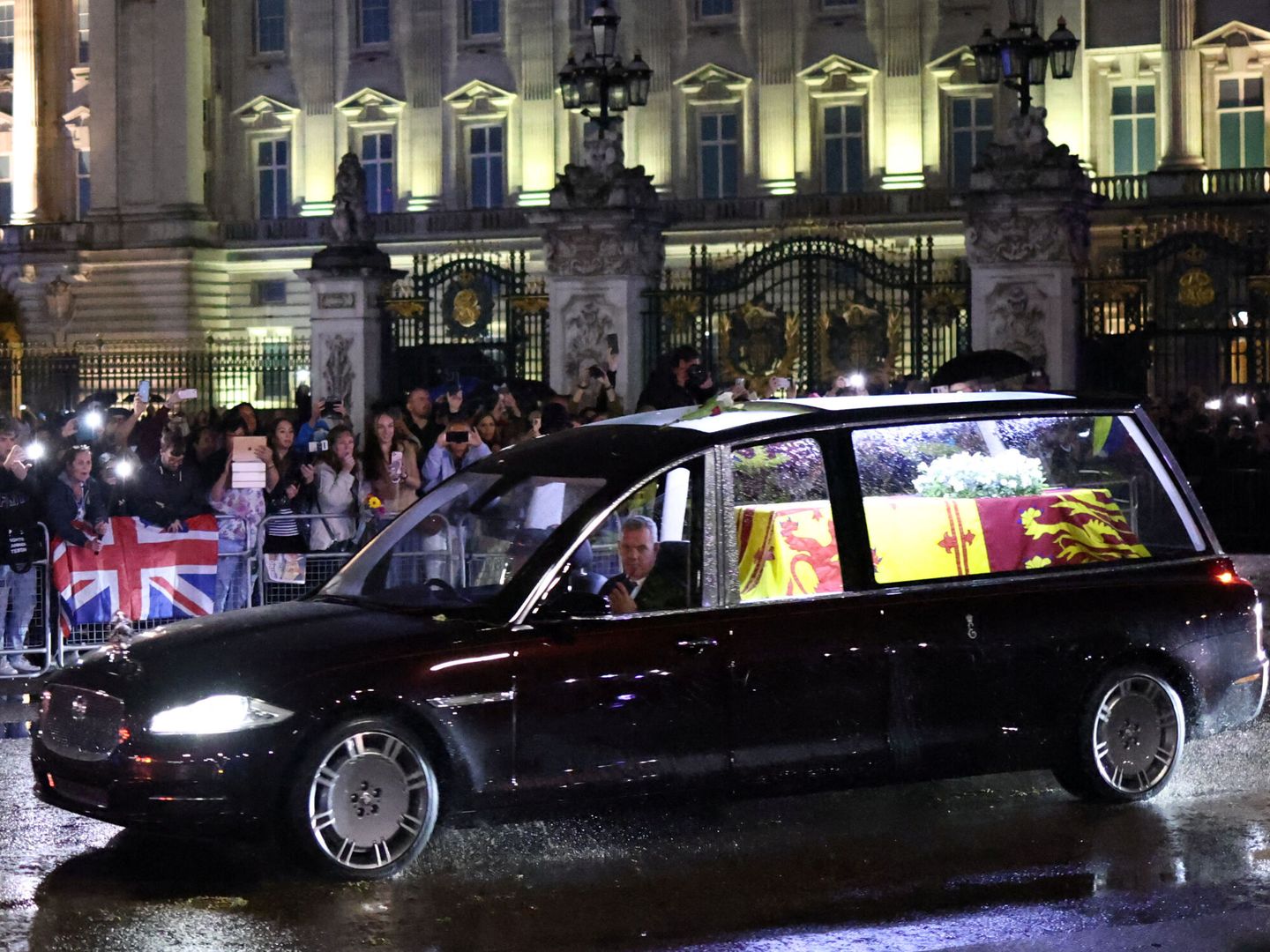 Los restos de Isabel II llegan a Londres. (Reuters/ Henry Nicholls)