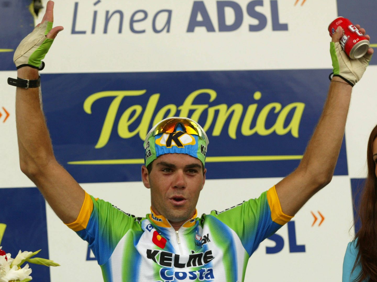 Tras ganar la octava en etapa, con final en Ubrique, Aitor González dijo que podía ganar la Vuelta. (Reuters)