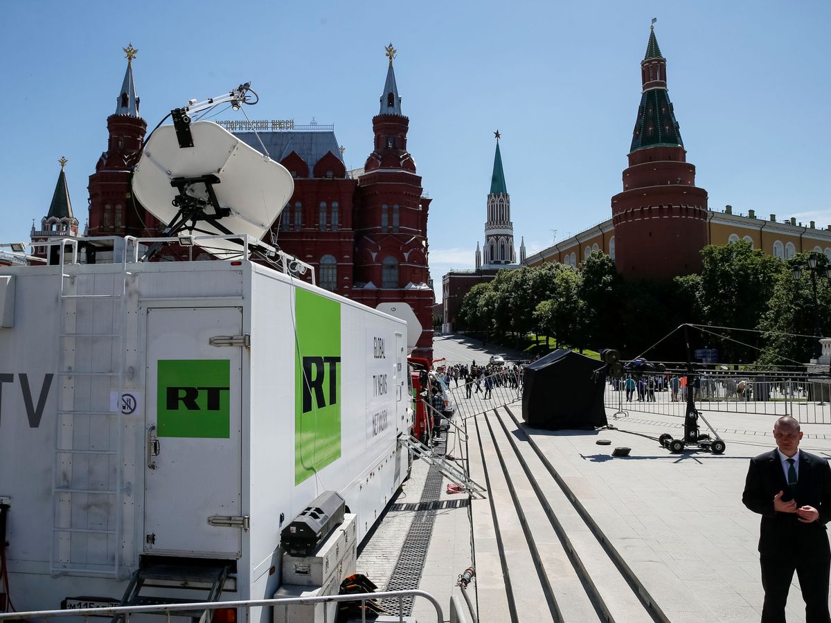Foto: Un vehículo de Russia Today en una imagen de archivo de la Plaza Roja de Moscú. (Reuters/Garanich)