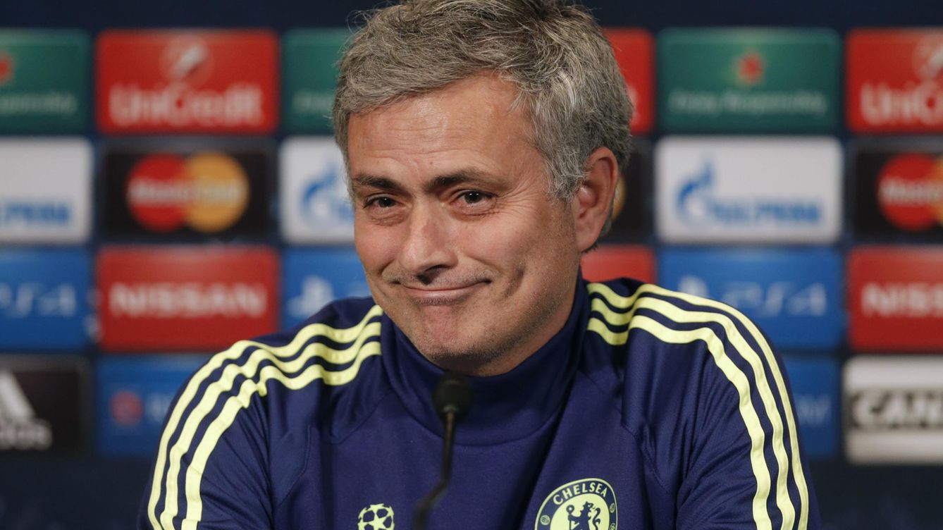 Foto: Mourinho quiso desconectar a los racistas del Chelsea (Reuters).