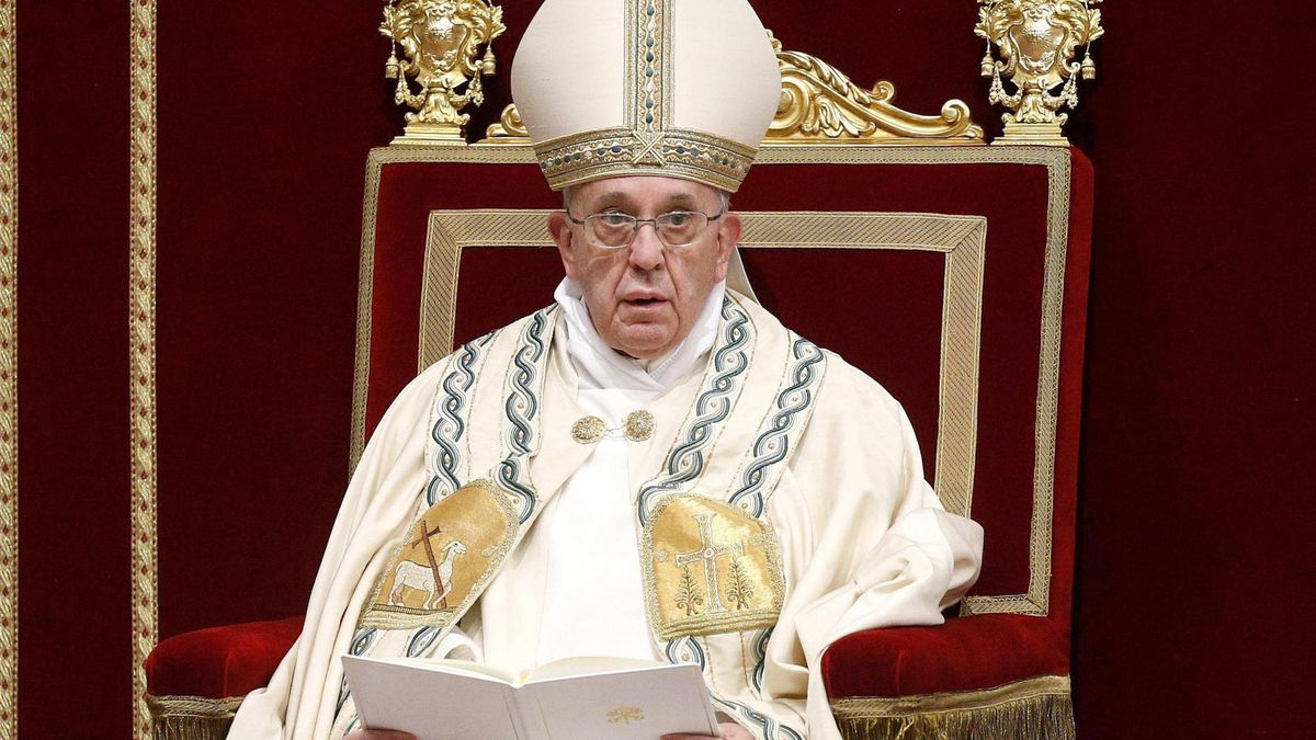 El Papa reconoce el "desafío" de educar  en la fe a los hijos de parejas homosexuales
