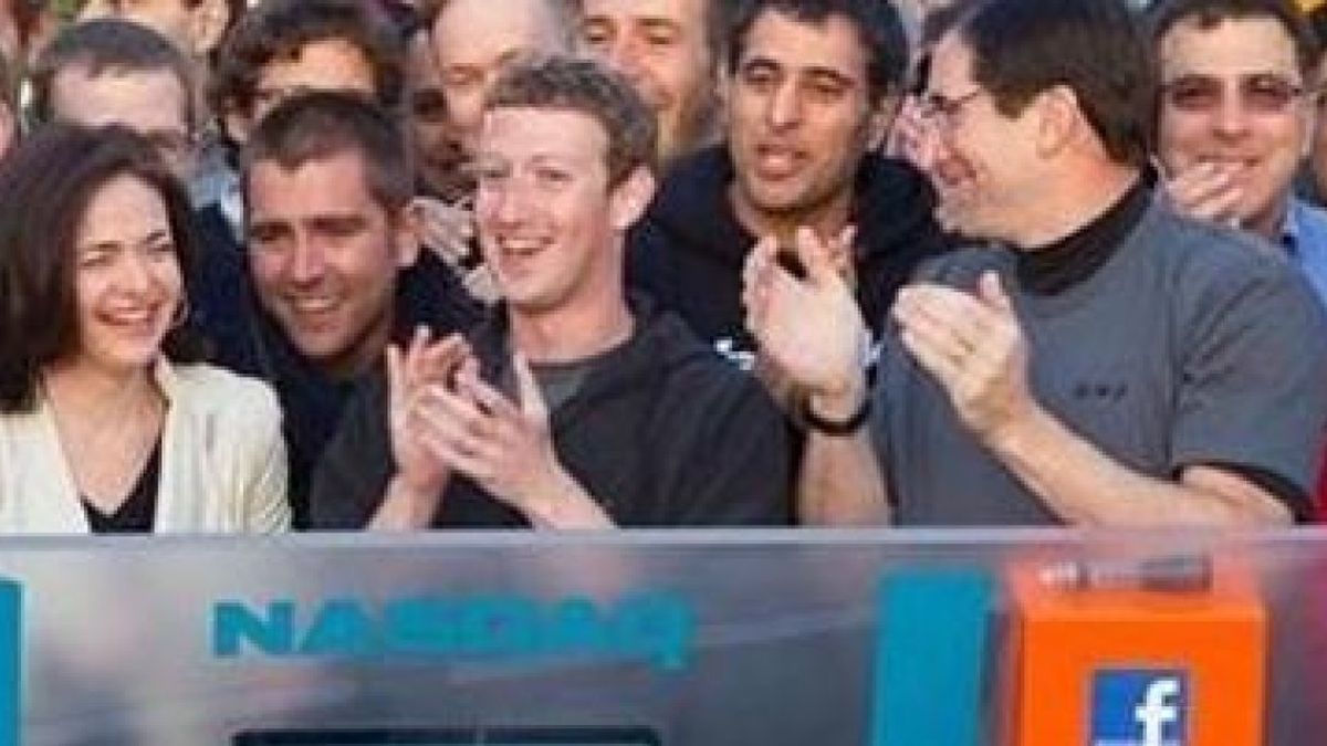 La sudadera de Zuckerberg enloquece a la Red