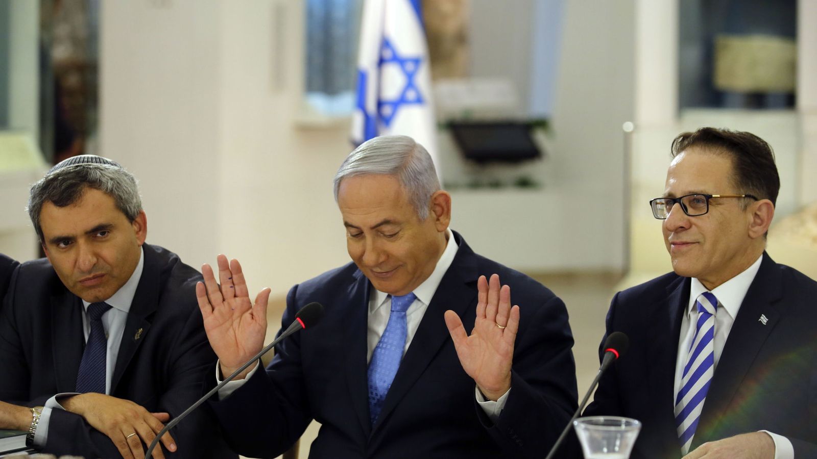 Foto: Benjamin Netanyahu en el centro de la imagen. (EFE)
