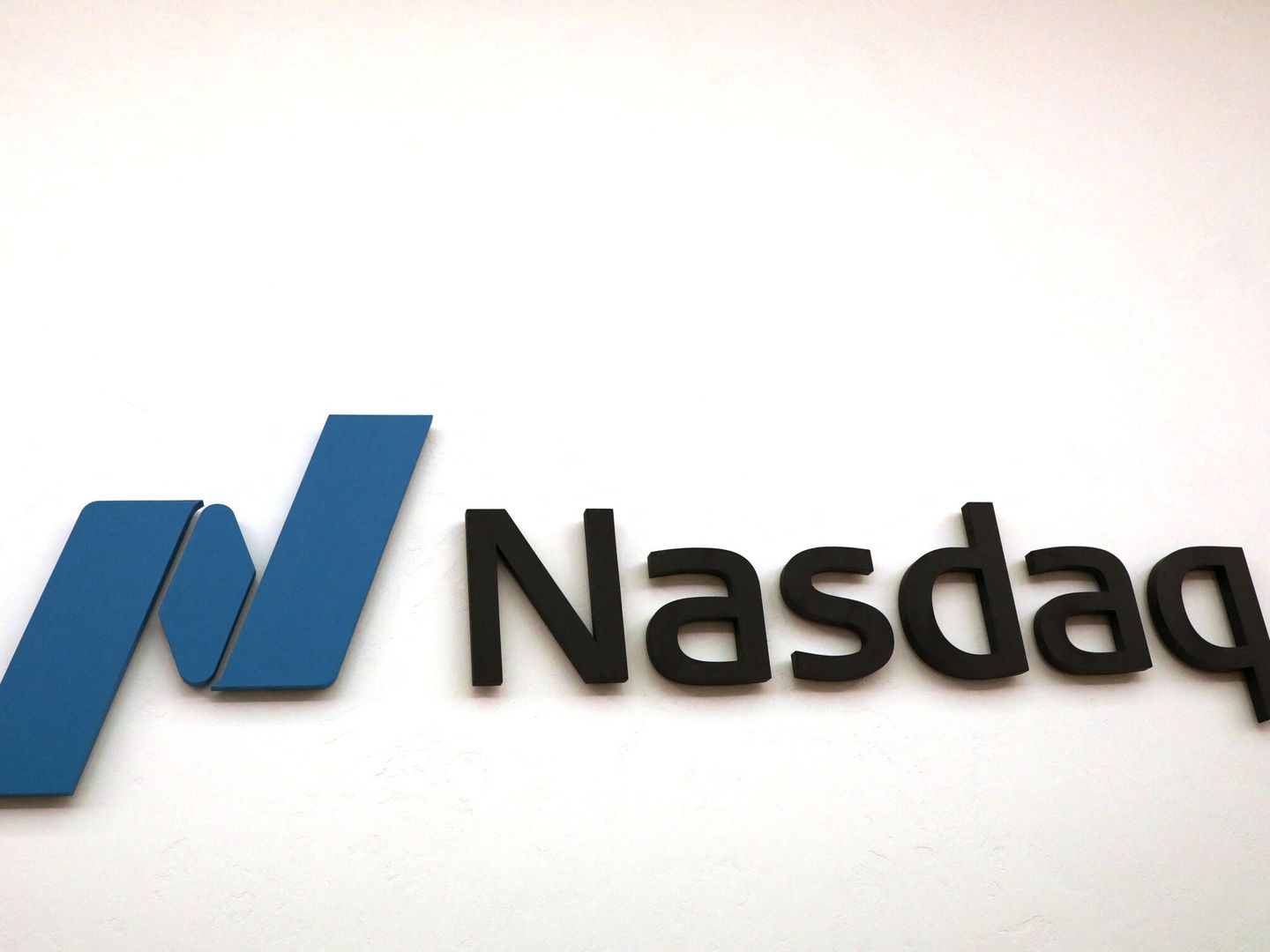 Logo del índice Nasdaq, de la Bolsa de Nueva York. (Reuters/Brendan McDermid)