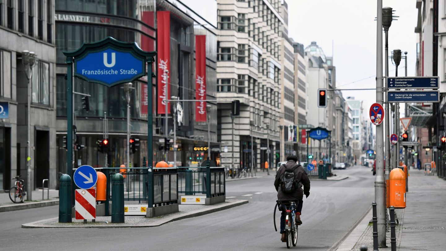 Las calles de Berlín, casi desiertas. (Reuters)