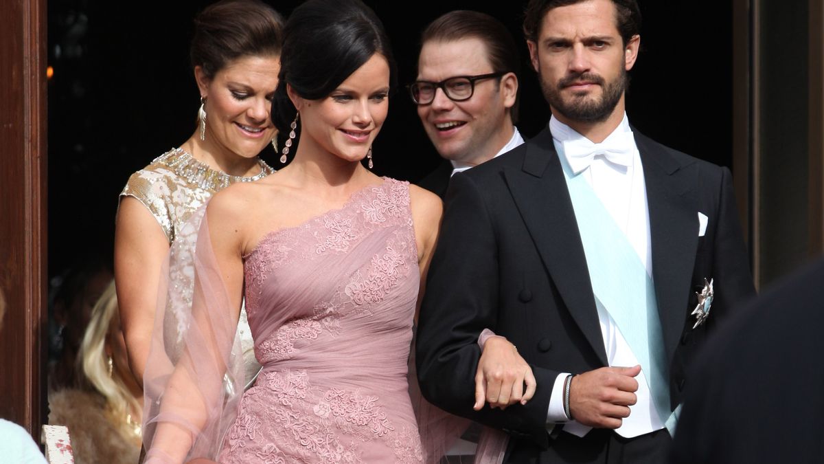Rumores de boda entre el príncipe Carlos Felipe y la 'exstripper' Sofía Hellqvist