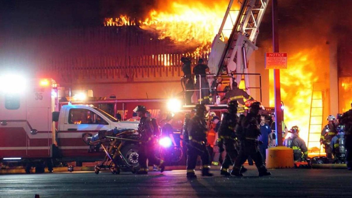 Al menos 21 heridos por una explosión de gas natural en un hotel en Texas (EEUU)