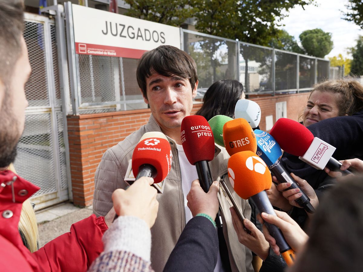 Foto: El actor Juan José Ballesta sale de los juzgados por otro caso. (Europa Press/Ángel Díaz Briñas)