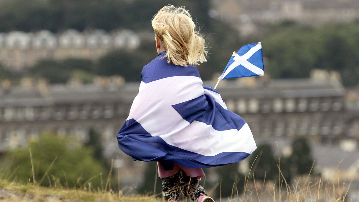 El libro blanco de la Escocia independiente: en la Unión Europea y con la Reina