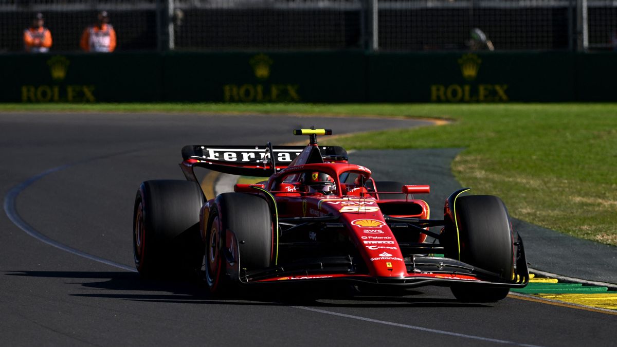 Un estelar Sainz roza el milagro ante Verstappen y Alonso sufre en el GP de Australia de Fórmula 1