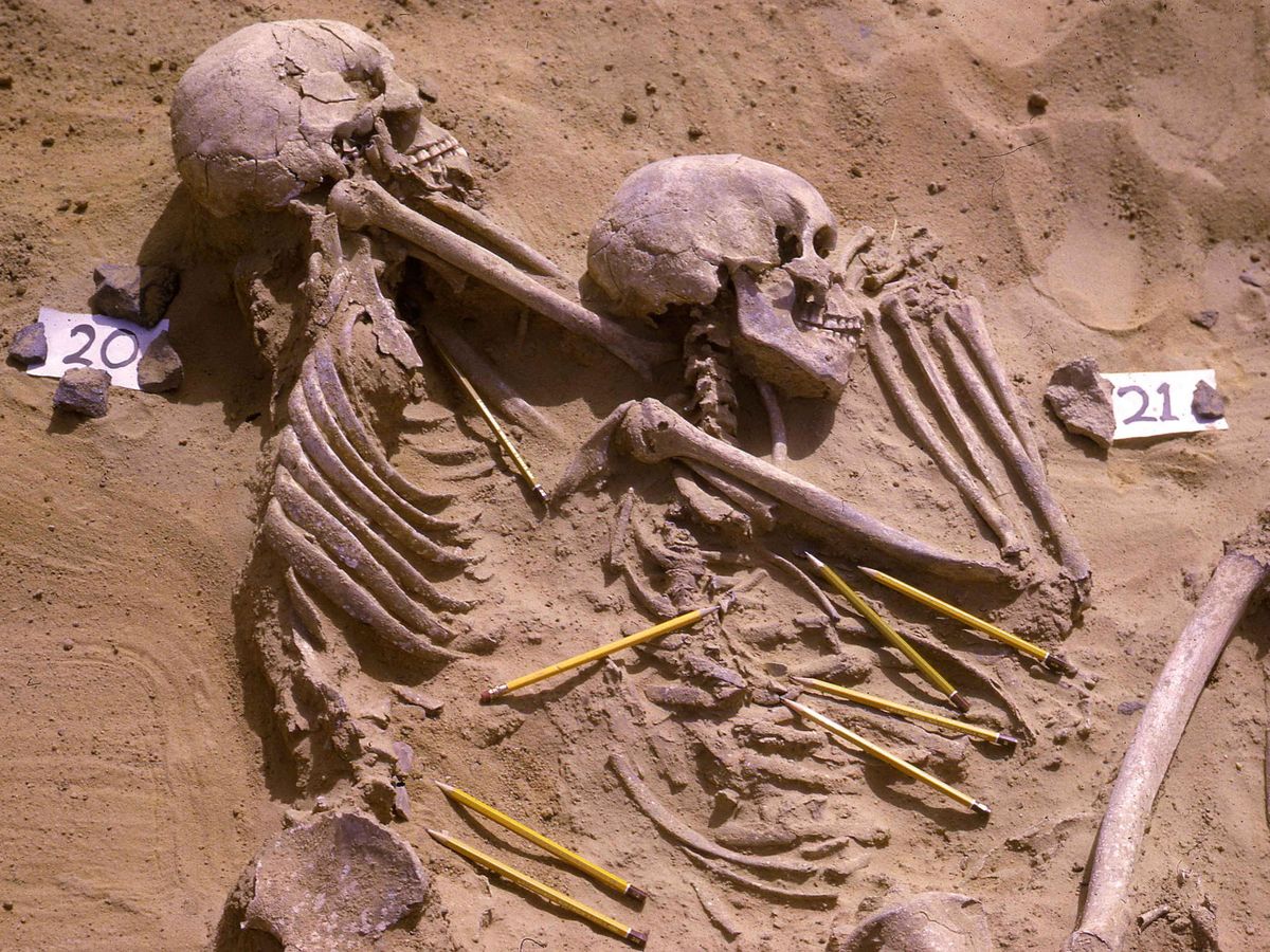 Foto: Los restos encontrados en Jebel Sahaba muestran que fueron enterrados con cariño (REUTERS)