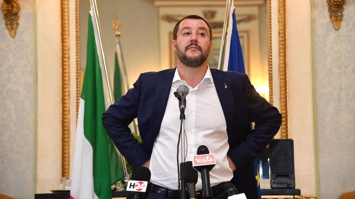 Salvini advierte de que no dará puerto a las ONG que salvan inmigrantes en el mar