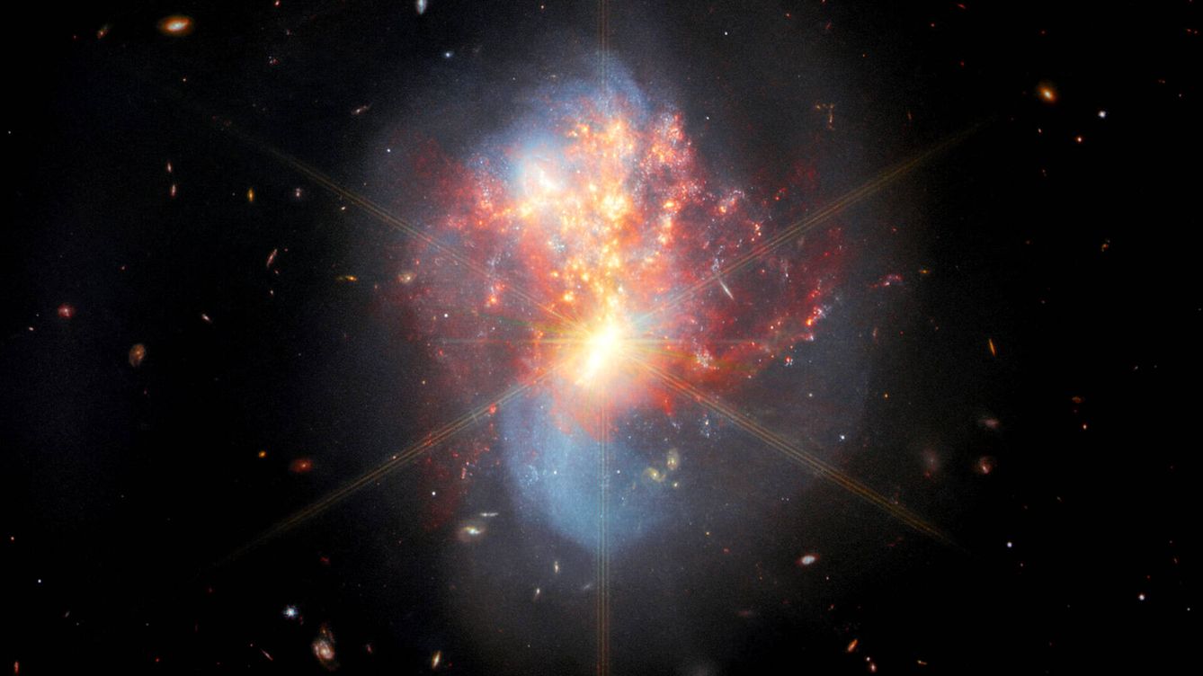 Foto: Dos galaxias colisionando — un objeto denominado IC 1623 — una de las últimas imágenes del James Webb. (NASA)